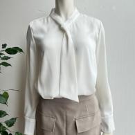 UNTITLED 春の新作 ¥20900 上品で優しさのあるデザインです