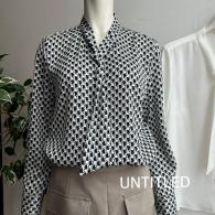 UNTITLED 春の新作ブラウス¥20900
