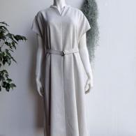 UNTITLED ワンピース ベルトとペチコート付き¥30800