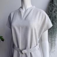 UNTITLEDバンドカラーのスキッパーネックワンピ¥30800