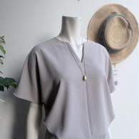 UNTITLED ブラウス¥14300 ボトムスとセットアップできます