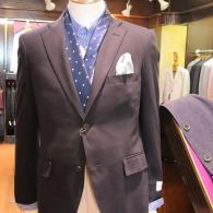 イタリー製REDAの生地で別注したニットブレザー￥49500　しなやかな素材で極上の着心地をお楽しみ下さい