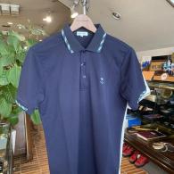 milaschon sportsポロシャツ￥14300 白パンツとのコーディネートで夏の気分